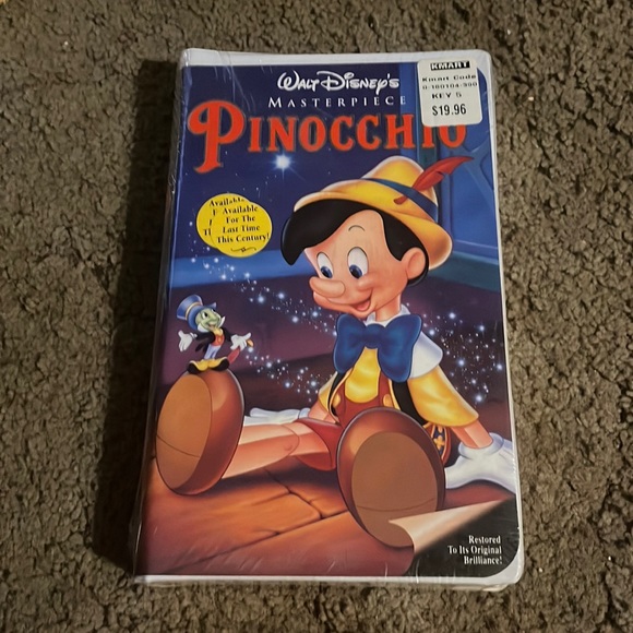 Pinocchio vhs tape - Picture 1 of 4